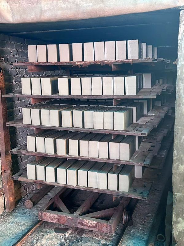 高溫高壓燒制耐酸磚的特點